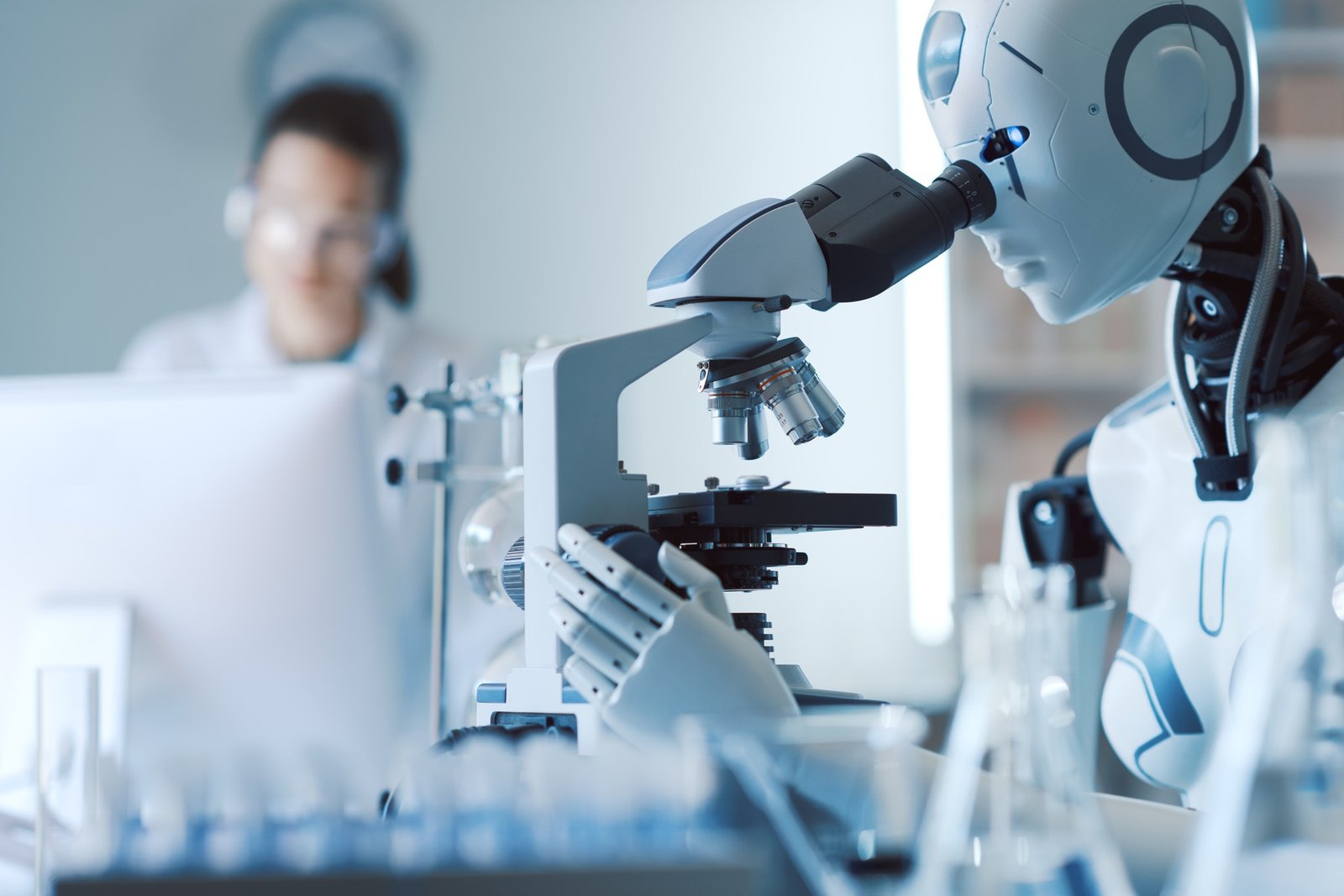 The Pharmaceutical Industry in 2025: How Artificial Intelligence Is Reshaping the Future